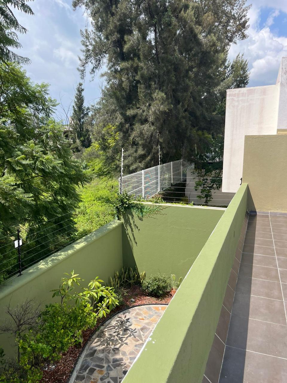 Terraza planta alta con vista a las arboledas